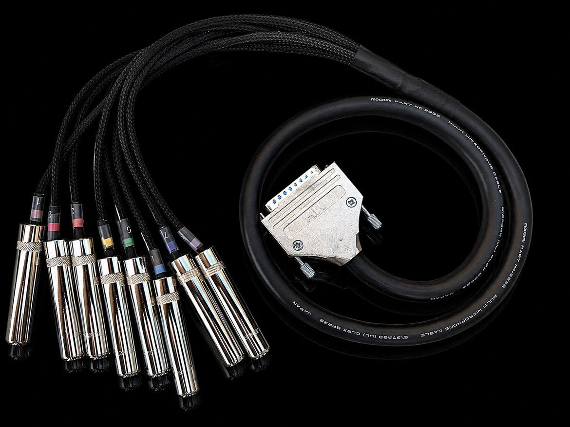 DB25 to TRS Female Rean connector Detail